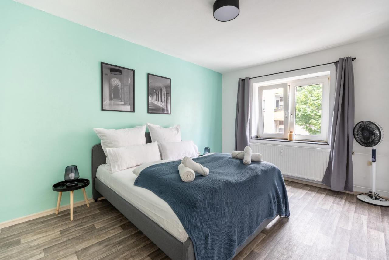 Perfekt Fuer 2! Wifi/ Netflix Apartment Duisburg Exterior photo